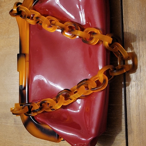 NEVER USED FREE PEOPLE RED PATENT LEATHER BAG - Picture 8 of 8